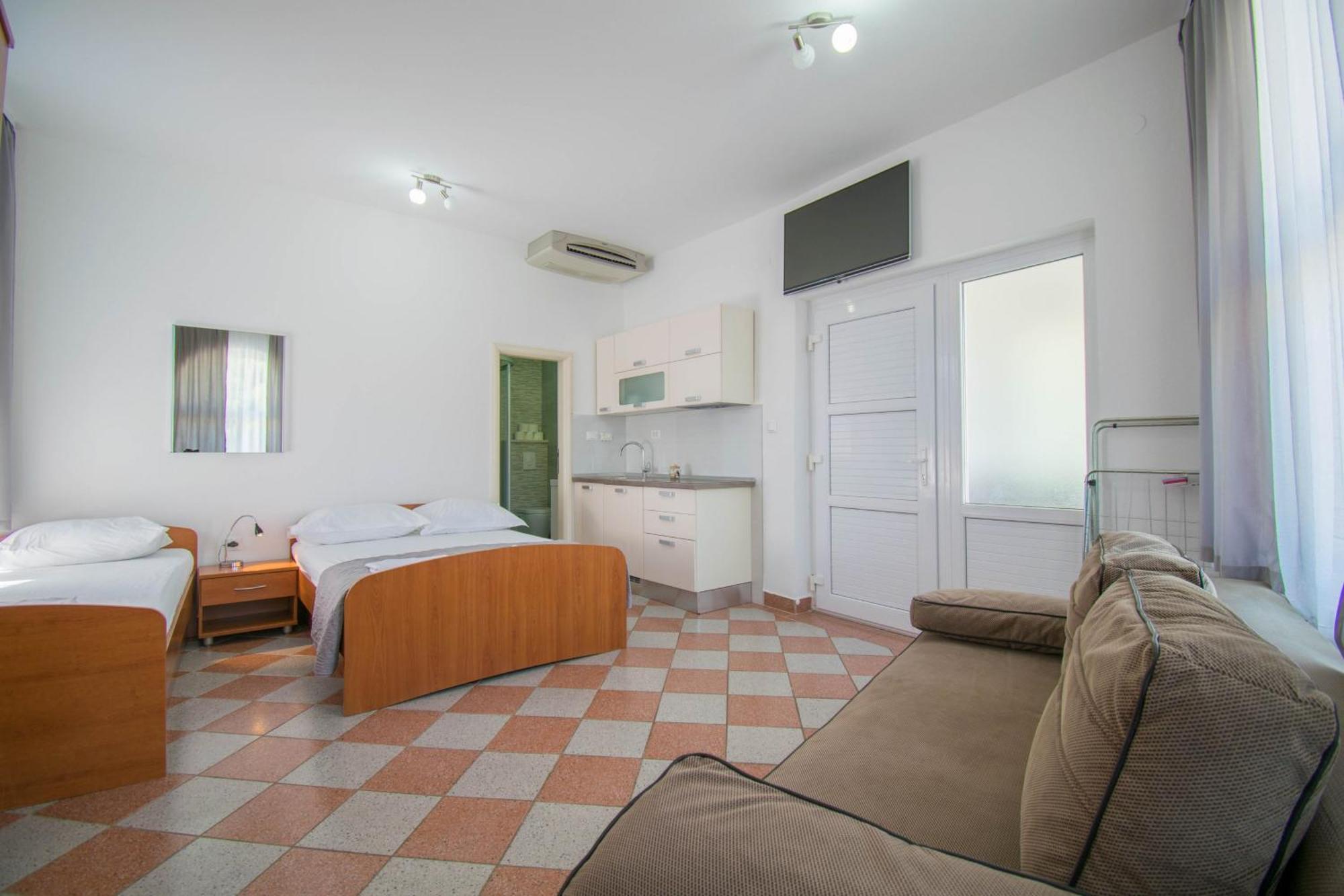 Villa Kameni Dvori 바스카보다 객실 사진